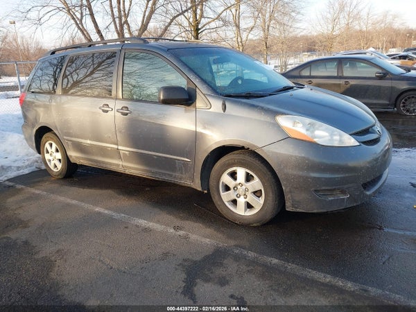 2010 Toyota Sienna