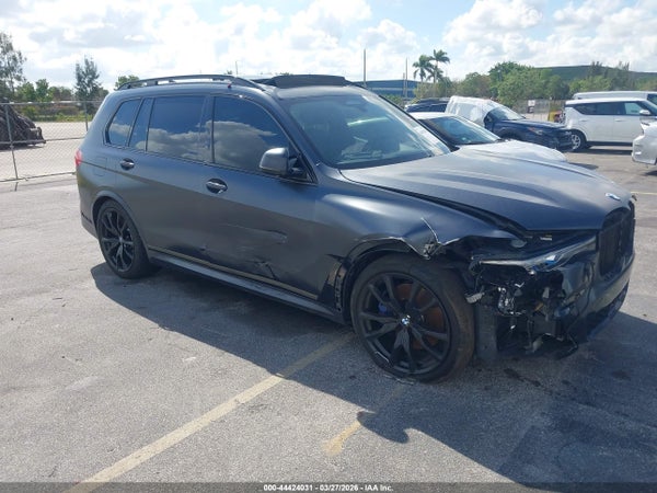 2021 BMW X7