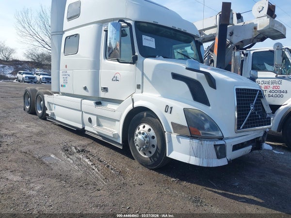 2015 Volvo Vn