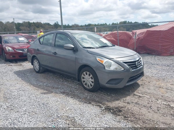 2018 Nissan Versa