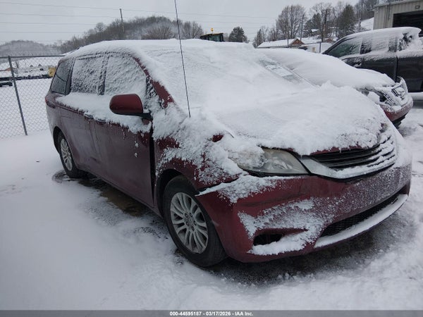 2013 Toyota Sienna