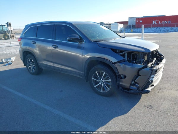 2017 Toyota Highlander
