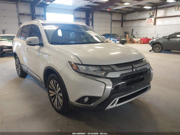 2020 Mitsubishi Outlander