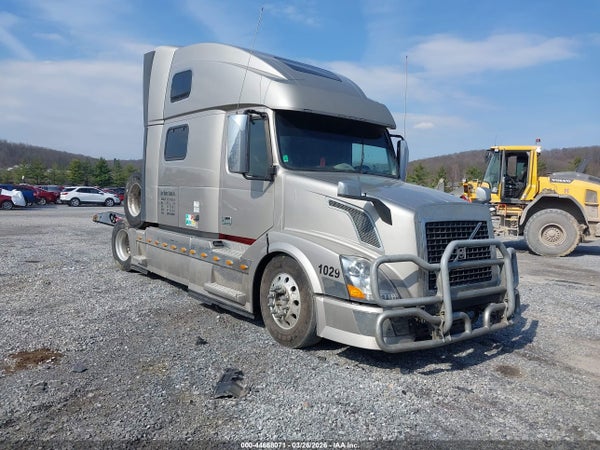 2014 Volvo Vn
