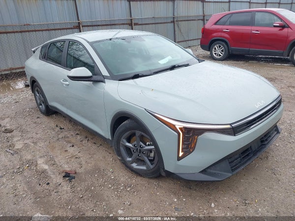 2025 Kia K4