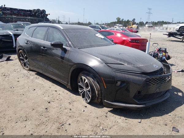 2025 Toyota Crown Signia