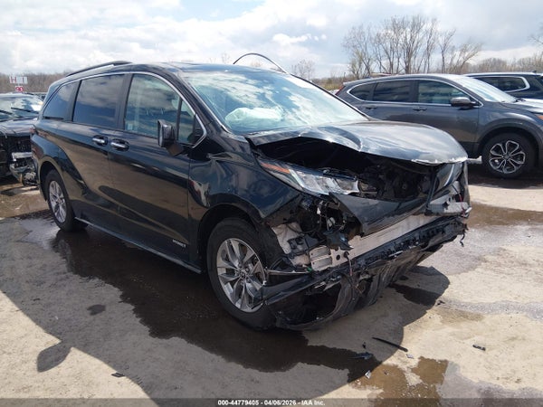 2021 Toyota Sienna