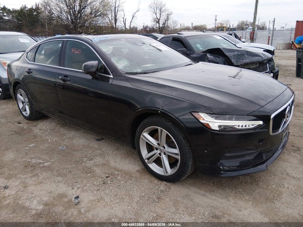 2018 Volvo S90