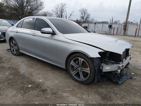 2017 Mercedes-Benz E 300