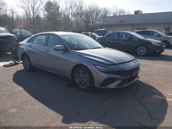 2025 Hyundai Elantra Hybrid