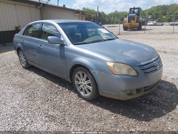2005 Toyota Avalon