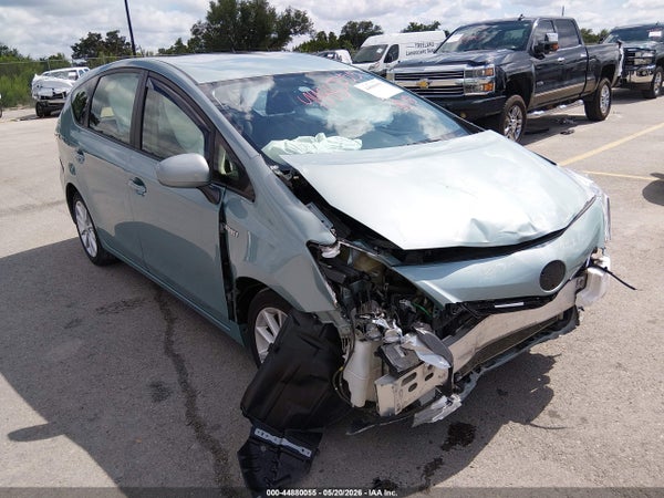 2013 Toyota Prius V