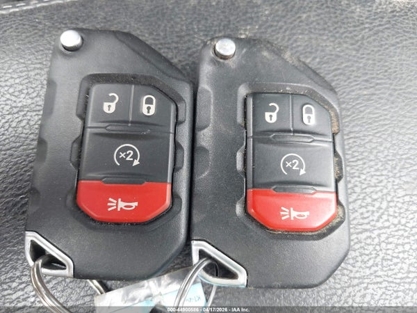 Thumbnail 11
