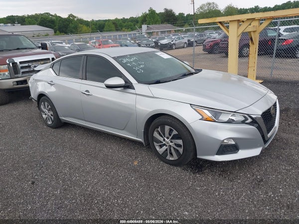 2020 Nissan Altima