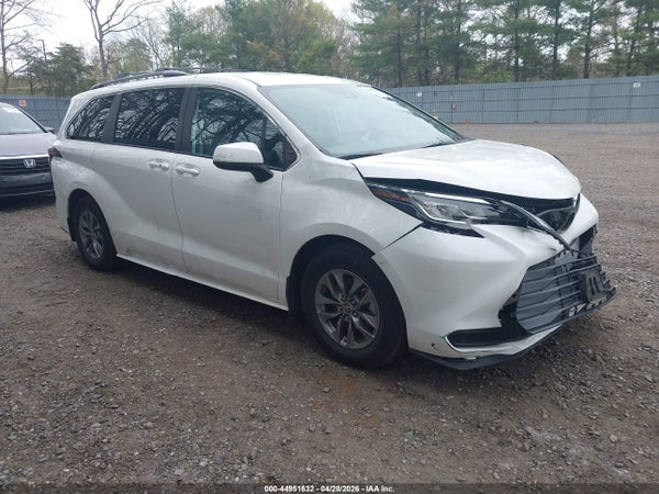 2023 Toyota Sienna