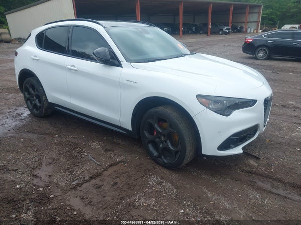 2024 Alfa Romeo Stelvio