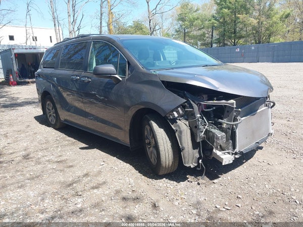 2023 Toyota Sienna