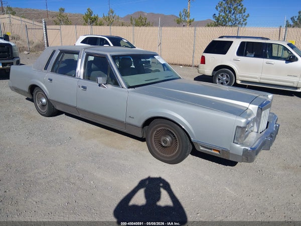 1986 Lincoln Town Car