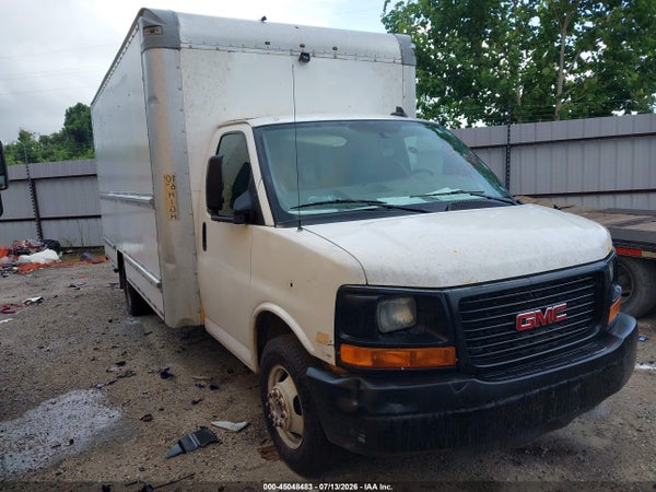 2016 GMC Savana Cutaway