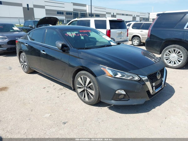 2020 Nissan Altima