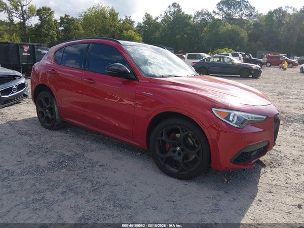 2022 Alfa Romeo Stelvio