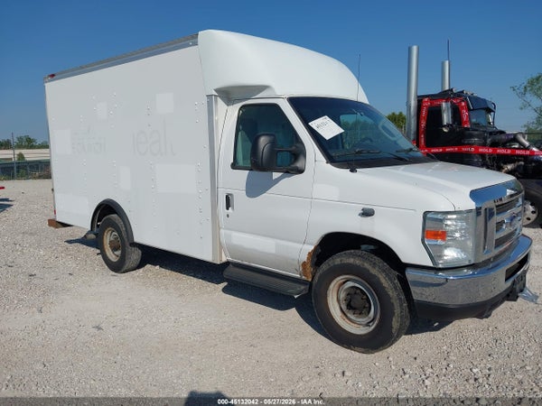 2016 Ford E-350 Cutaway