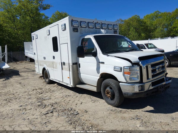 2019 Ford E-450 Cutaway