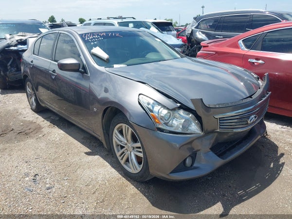 2015 Infiniti Q40