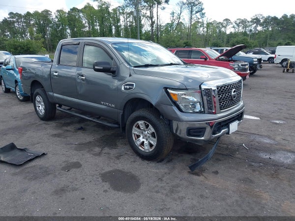 2017 Nissan Titan