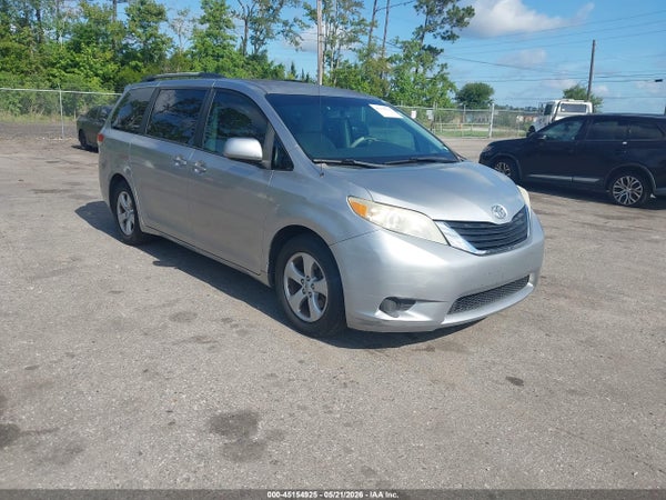 2011 Toyota Sienna