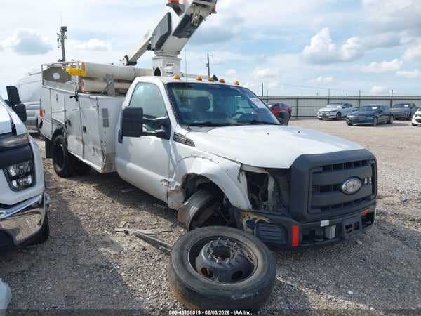2013 Ford F-450 Chassis