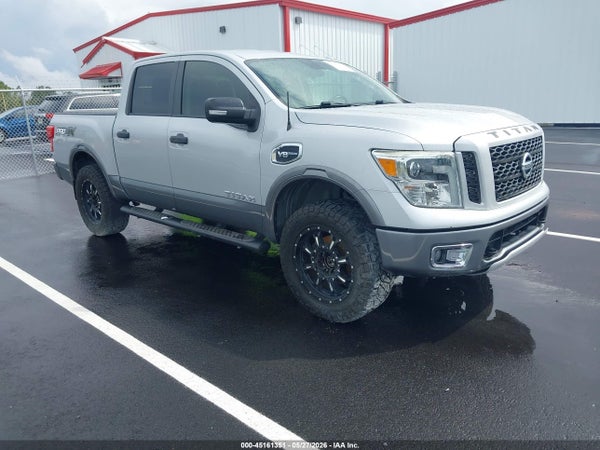 2017 Nissan Titan