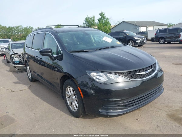 2020 Chrysler Voyager