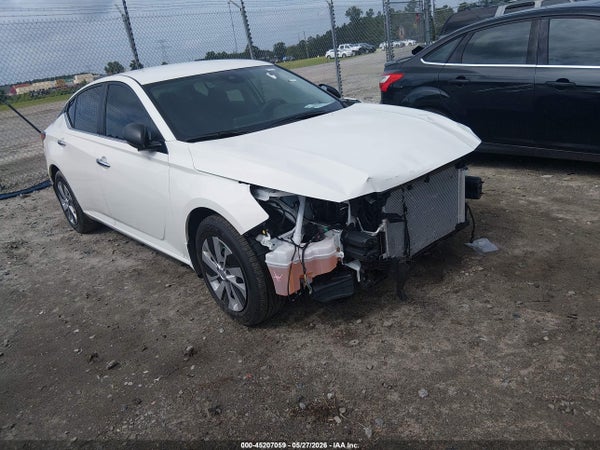 2025 Nissan Altima
