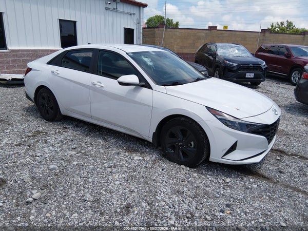 2022 Hyundai Elantra Hybrid