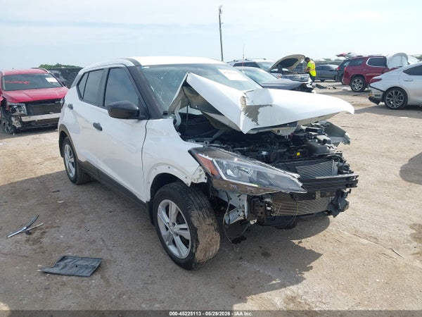 2024 Nissan Kicks