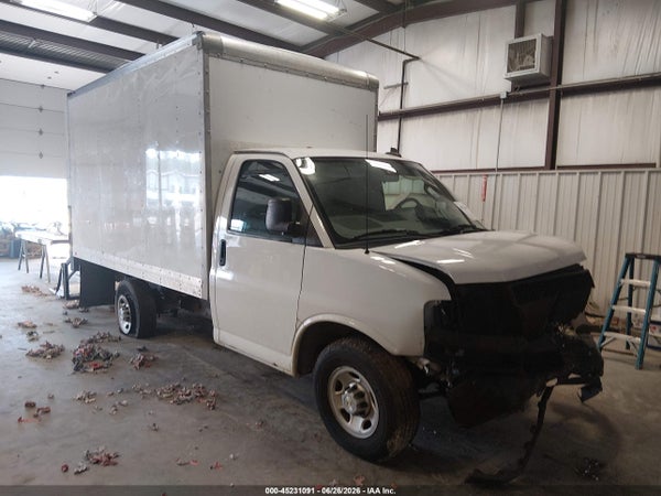 2021 Chevrolet Express Cutaway