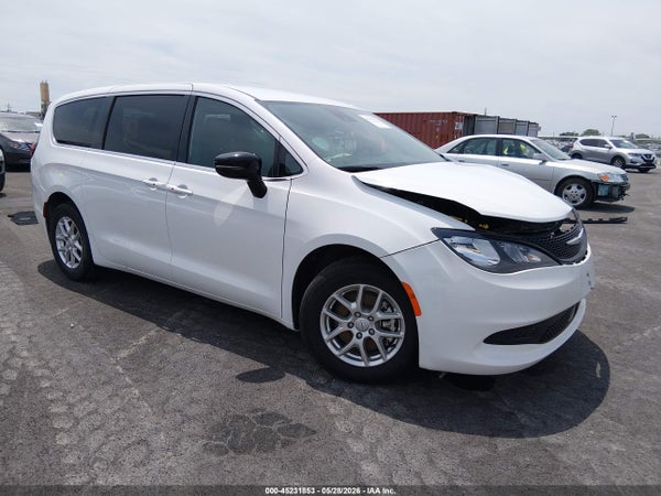 2025 Chrysler Voyager