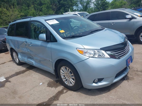 2015 Toyota Sienna