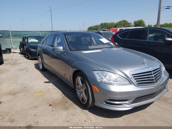 2013 Mercedes-Benz S 550