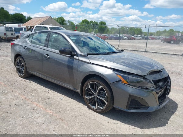 2025 Nissan Altima