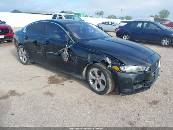 2017 Jaguar Xe