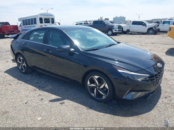 2022 Hyundai Elantra Hybrid