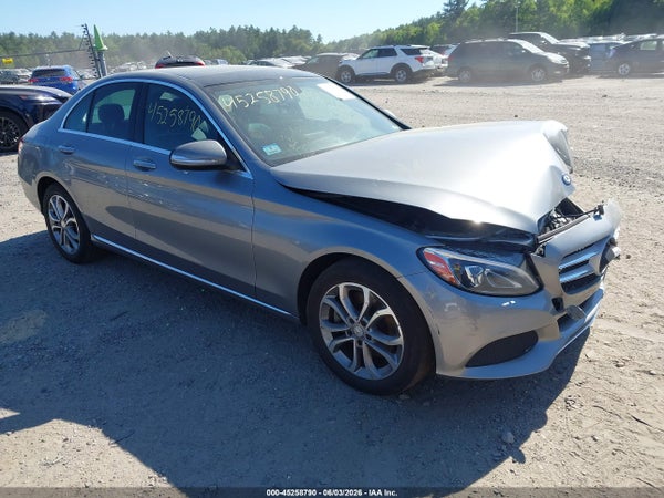 2015 Mercedes-Benz C 300