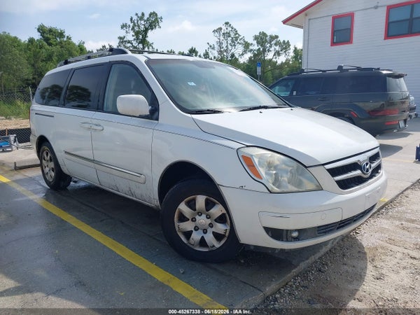 2007 Hyundai Entourage