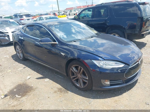2014 Tesla Model S