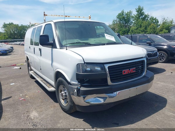 2017 GMC Savana 2500