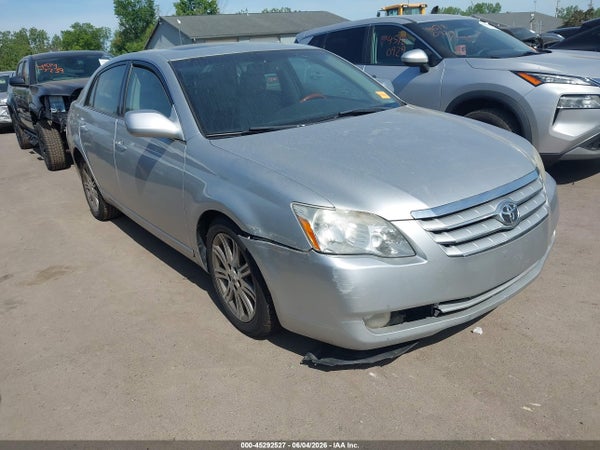 2005 Toyota Avalon