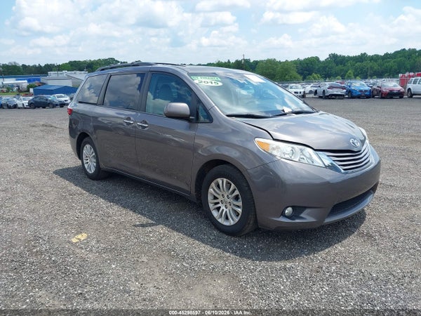 2015 Toyota Sienna