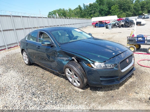 2017 Jaguar Xe